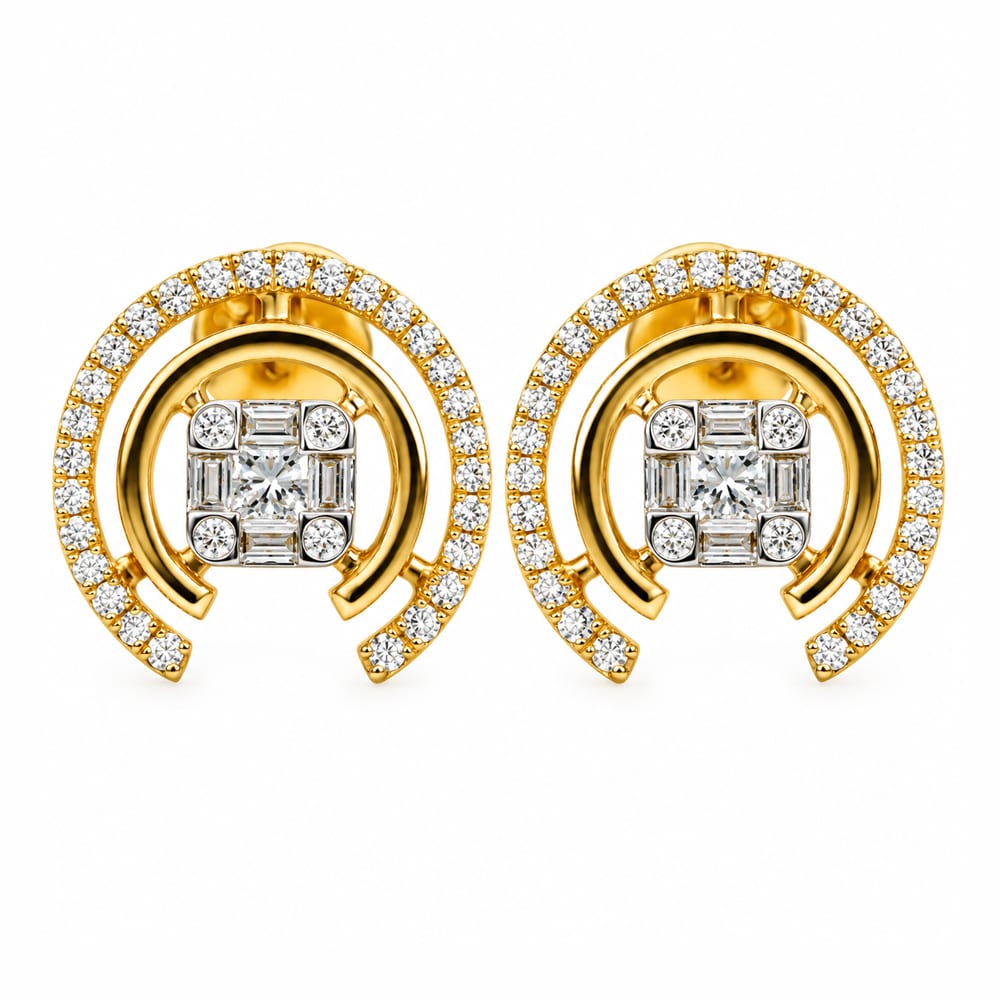 Fashionable and Luxurious Circular Diamond Stud Earrings